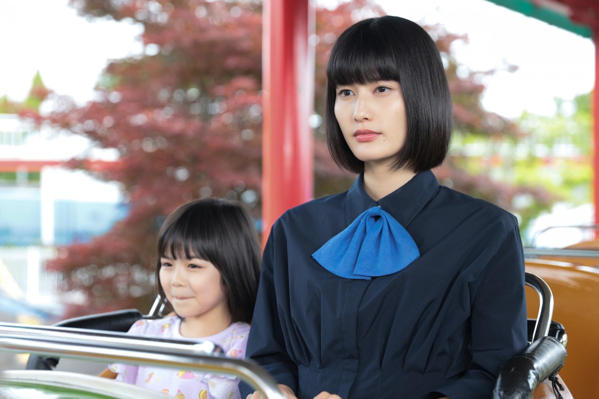 『家庭教師のトラコ』“トラコ”橋本愛の変身ぶりに称賛続々「振り幅すげえ」