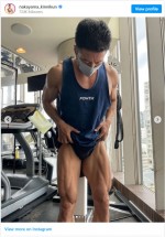 「東京マスターズボディビル選手権大会」前日に仕上がったボディを披露したなかやまきんに君　※「なかやまきんに君」インスタグラム