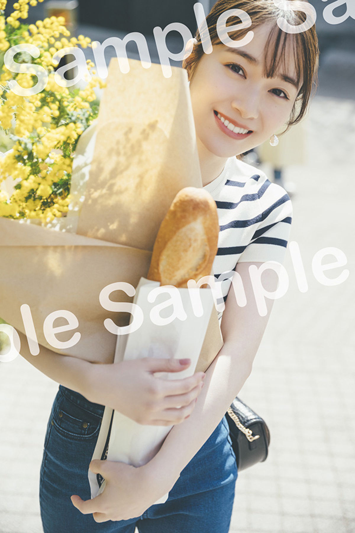 櫻坂46・守屋麗奈1st写真集、書店別ポストカード特典を公開　すべて未掲載カット