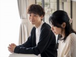 ドラマ『魔法のリノベ』第1話にゲスト出演する（左から）橋本淳、森カンナ