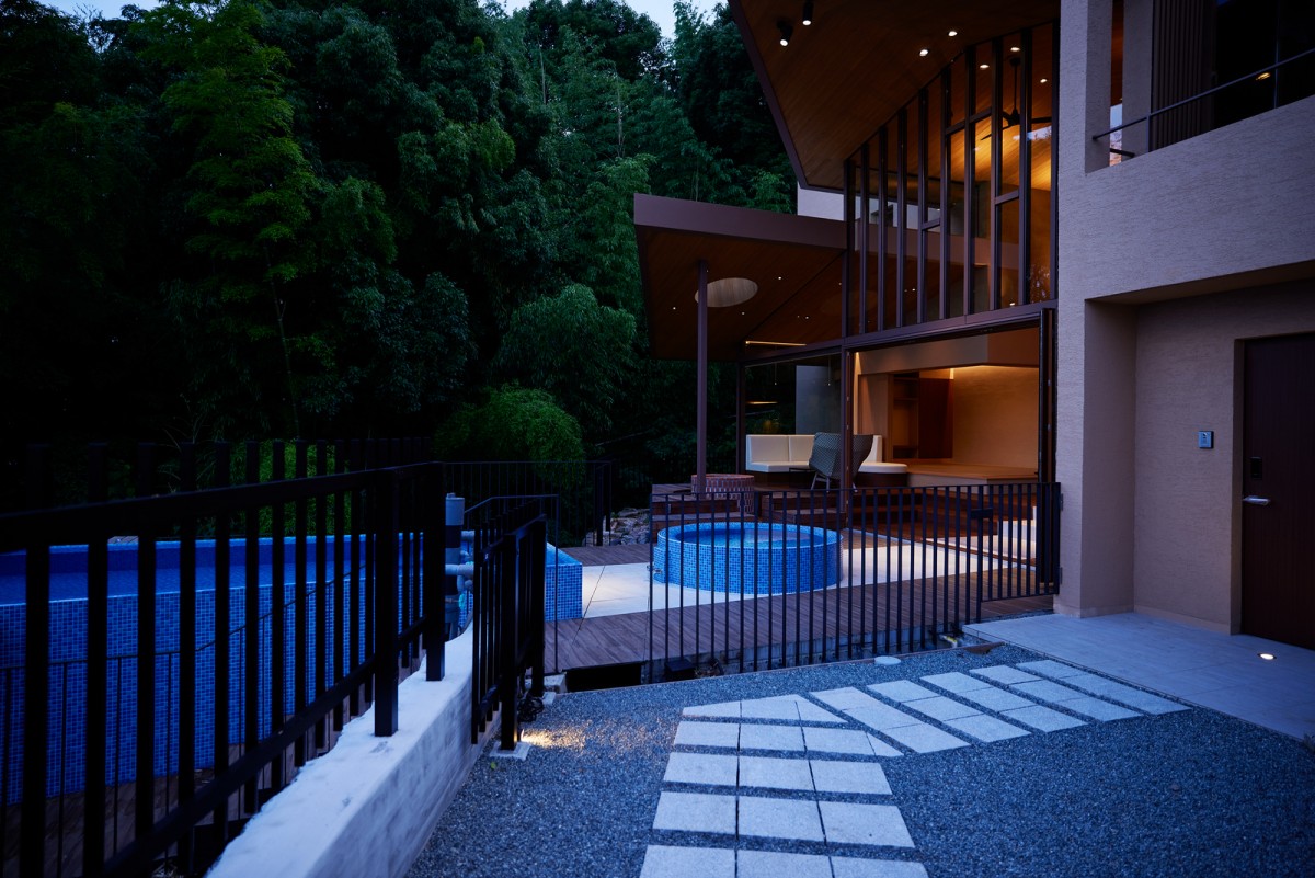 「ATAMI Funny house」オープン