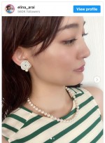 【写真】新井恵理那、美しい“横顔”ショットに反響　手作りイヤリングも「素敵」