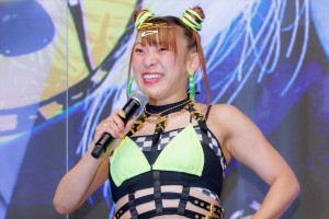 フワちゃん、映画『ブレット・トレイン』出発式イベントに登場