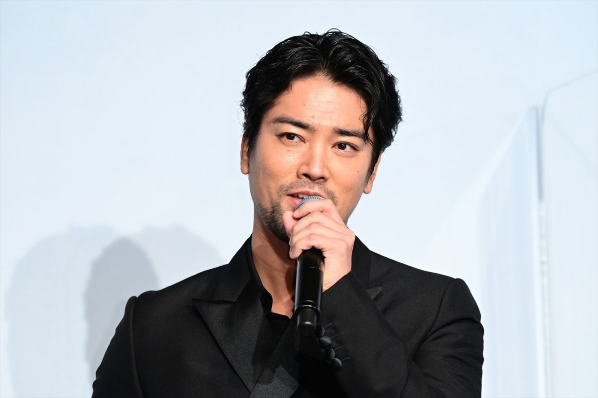 二宮和也、『ラーゲリより愛を込めて』でロシア語にトライ　中島健人も人生初の丸刈り＆ふんどしに挑戦