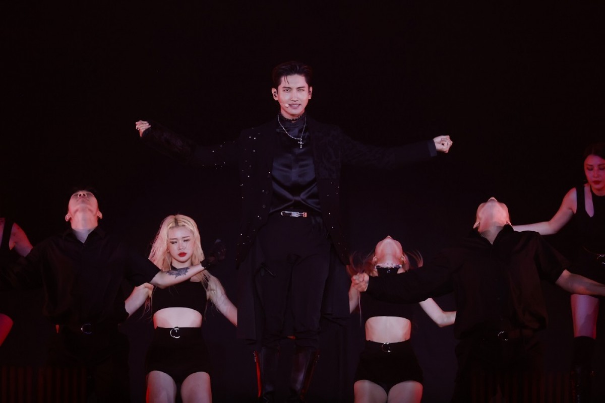 東方神起・チャンミンらが、Adoの「阿修羅ちゃん」を熱唱