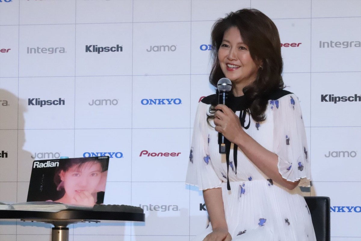 南野陽子、自身の懐かしい動画＆グッズを見て「10代の私がいました」と照れ笑い