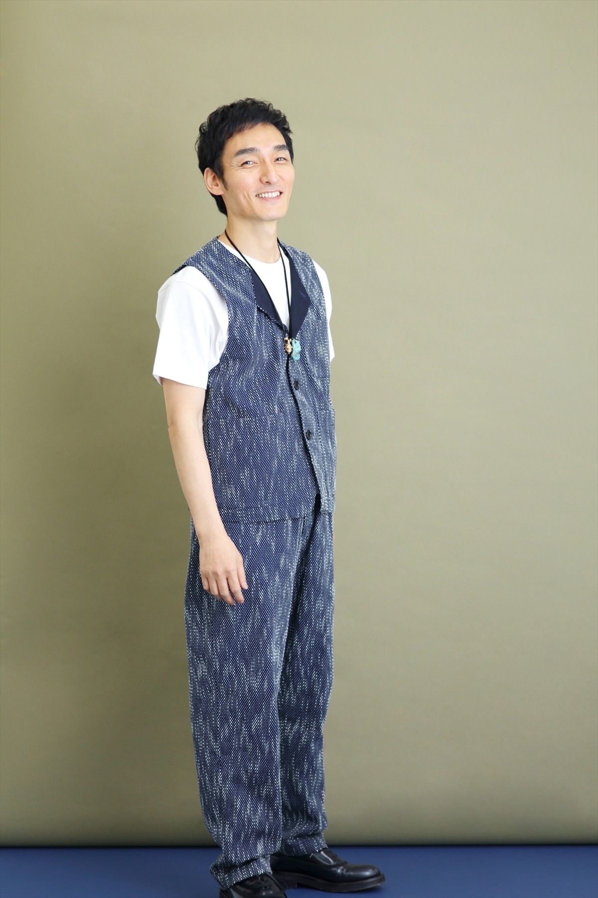 草なぎ剛、出会って35年の盟友・香取慎吾は「普通の友達とは違って不思議な関係」
