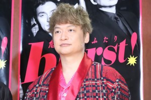 香取慎吾、舞台『burst！〜危険なふたり～』囲み会見に登場