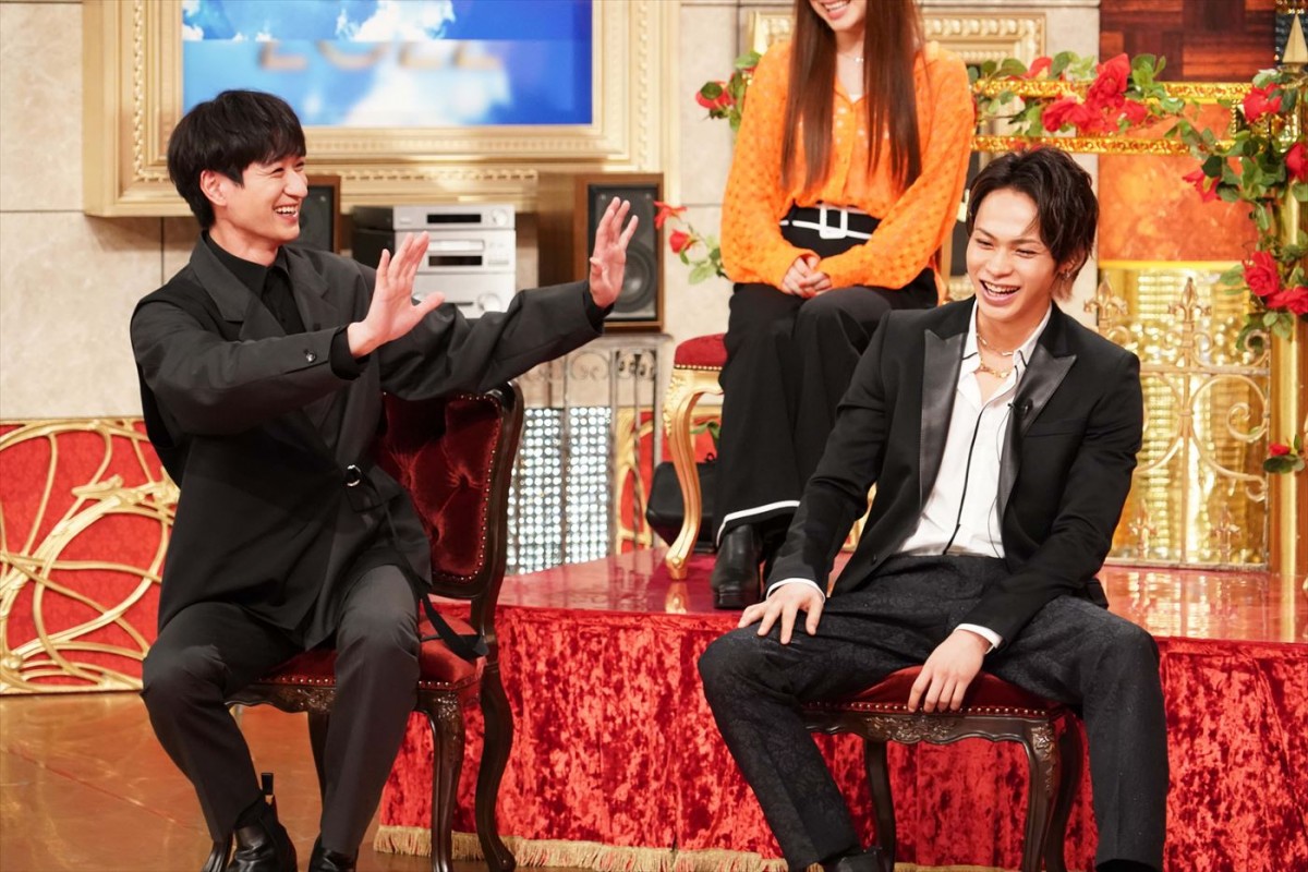 音楽特番『解禁!音楽番組名シーンランキング THE 神うた』より(左から)Kis‐My‐Ft2・宮田俊哉、KAT‐TUN・上田竜也