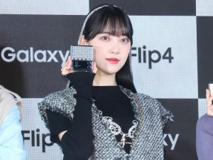 Galaxy新製品発表・スマホファッションお披露目会に出席した堀未央奈