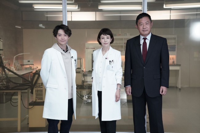 ドラマ『科捜研の女 2022』囲み会見に出席した(左から)小池徹平、沢口靖子、内藤剛志
