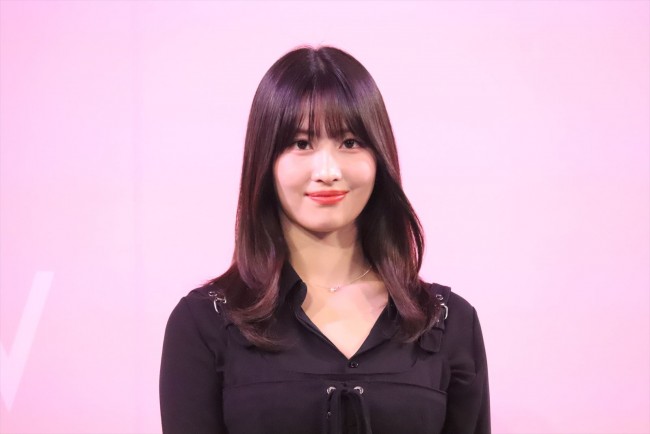 「日韓共同開発コスメ『ウォンジョンヨ』ブランドローンチ発表会」に出席したMOMO（TWICE）