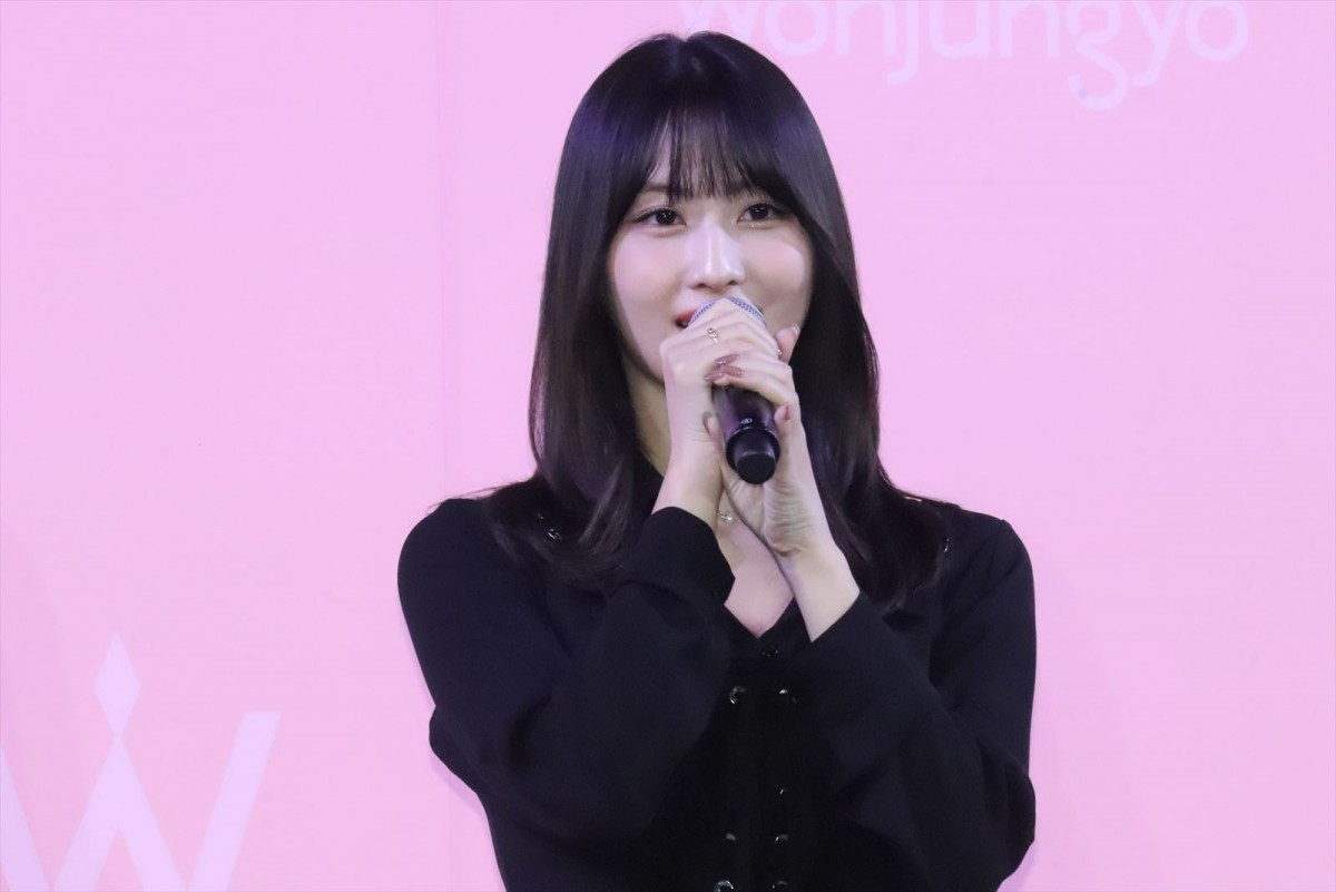 TWICE・モモ、美の秘訣は「化粧品用の冷蔵庫」と告白