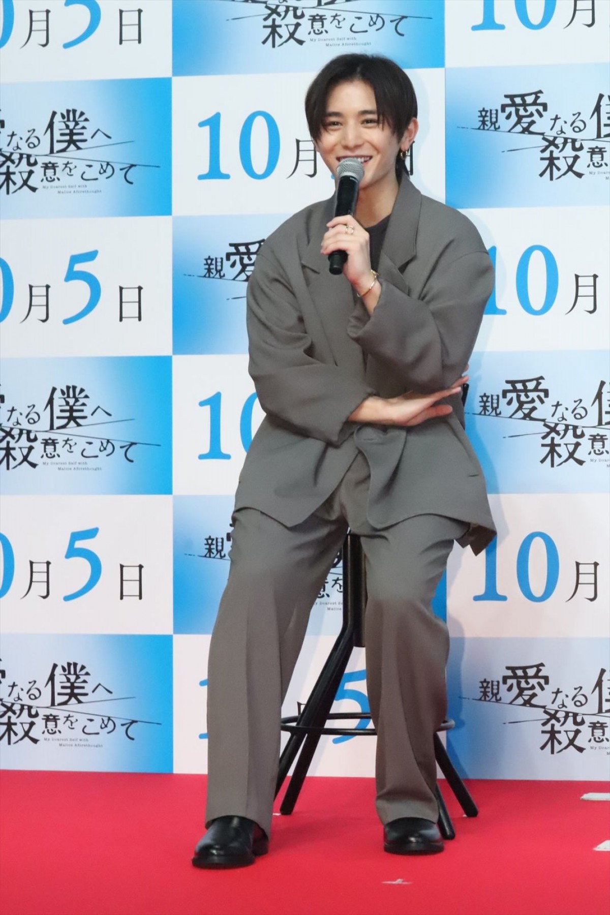 拷問シーンに嘆く山田涼介に川栄李奈「朝ドラヒロインと同じくらい大変な役」と賛辞