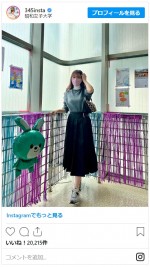 お嬢様女子大生のようなファッションで人生初プライベート学園祭を楽しんだ指原莉乃　※「指原莉乃」インスタグラム