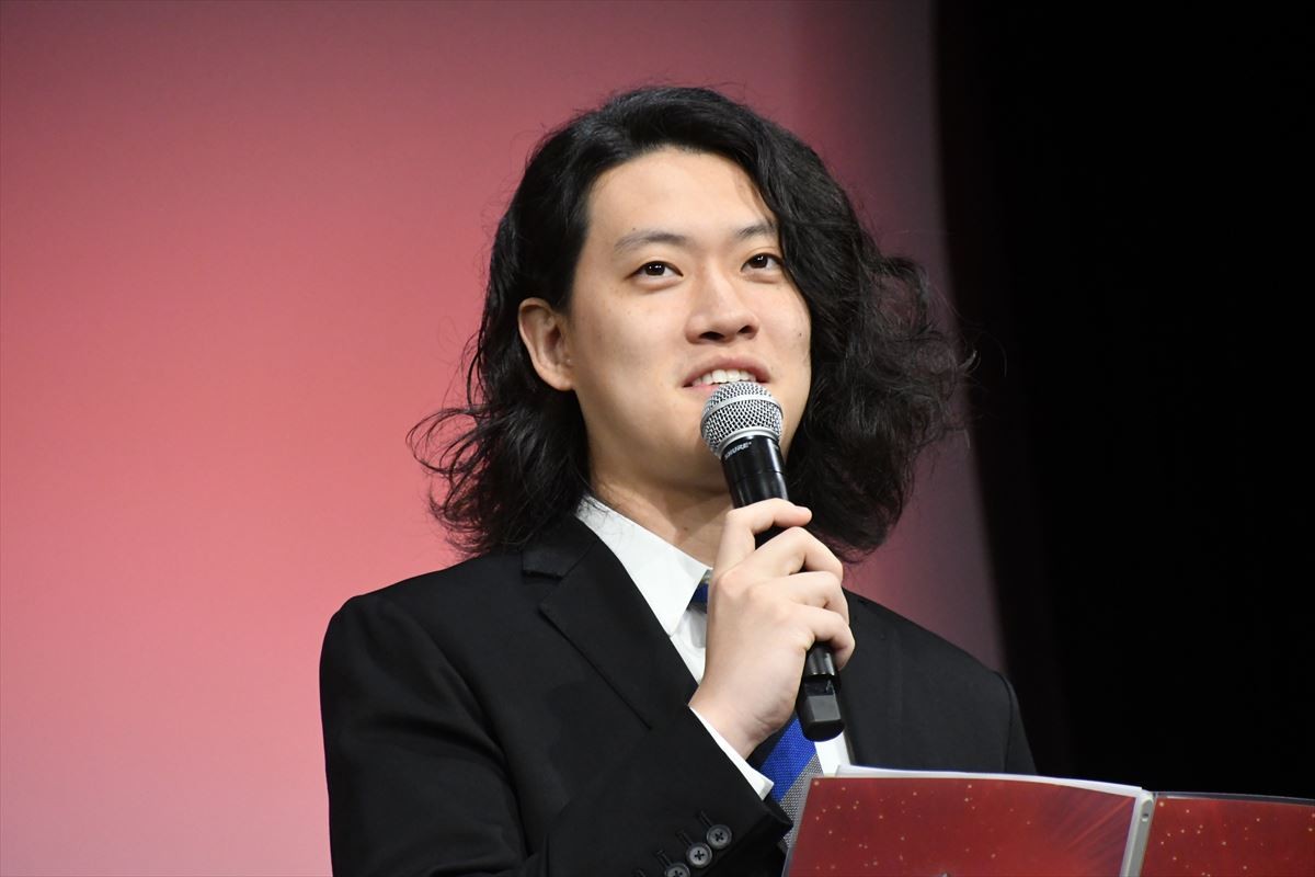 霜降り明星、広瀬アリスと3大会連続『R‐1』MCに　せいや「いまでも1回目の夢を見る」