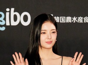 ITZY「2022 MAMA AWARDS」レッドカーペット　20221130
