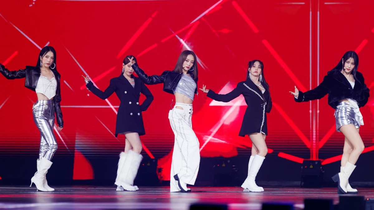 KARA「ミスター」などSPメドレー披露、スキズは2冠達成 「2022 MAMA