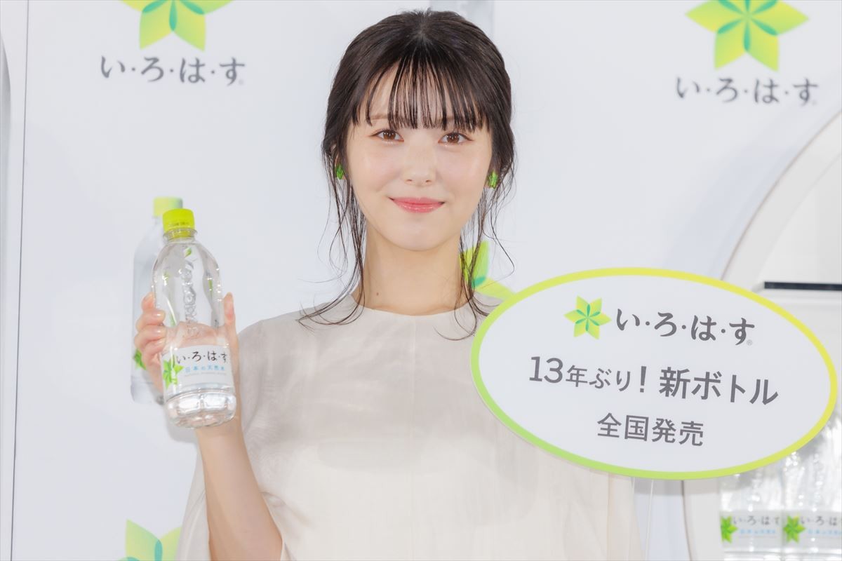 浜辺美波、いまだに持ち続ける幼少期の夢は「家族全員でカシオペア紀行に」
