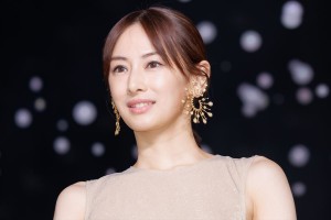 北川景子、映画『ラーゲリより愛を込めて』スノーカーペットイベントに登場