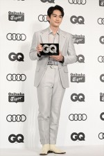 町田啓太、「GQ MEN OF THE YEAR 2022」フォトコールに登場