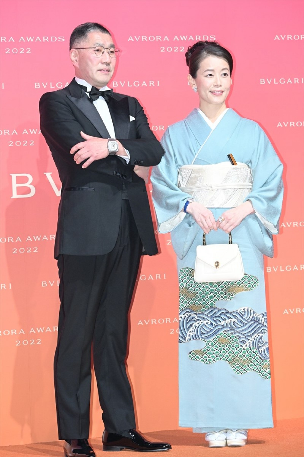 山下智久、ブラックスーツでスタイリッシュに登場　2022年は「幸せな一年を過ごせた」
