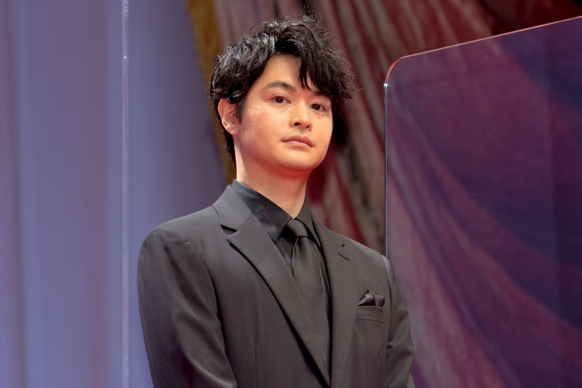 長澤まさみ、“魔性の女”を演じた生田絵梨花は「セクシーでかわいくて、みんながメロメロ」