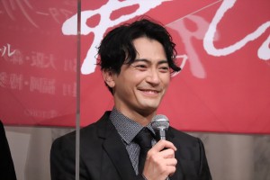 中河内雅貴、舞台『ピアフ』製作発表に登場