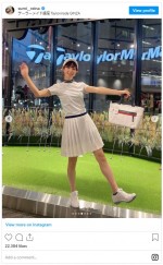 「爽やかなワンピースコーデ」　※「鷲見玲奈」インスタグラム