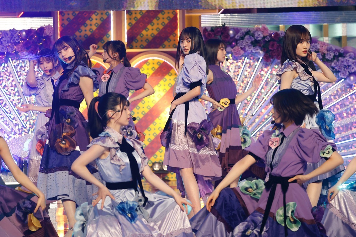 乃木坂46キャプテン・秋元真夏、新センター中西アルノを「全力でサポートしたい」