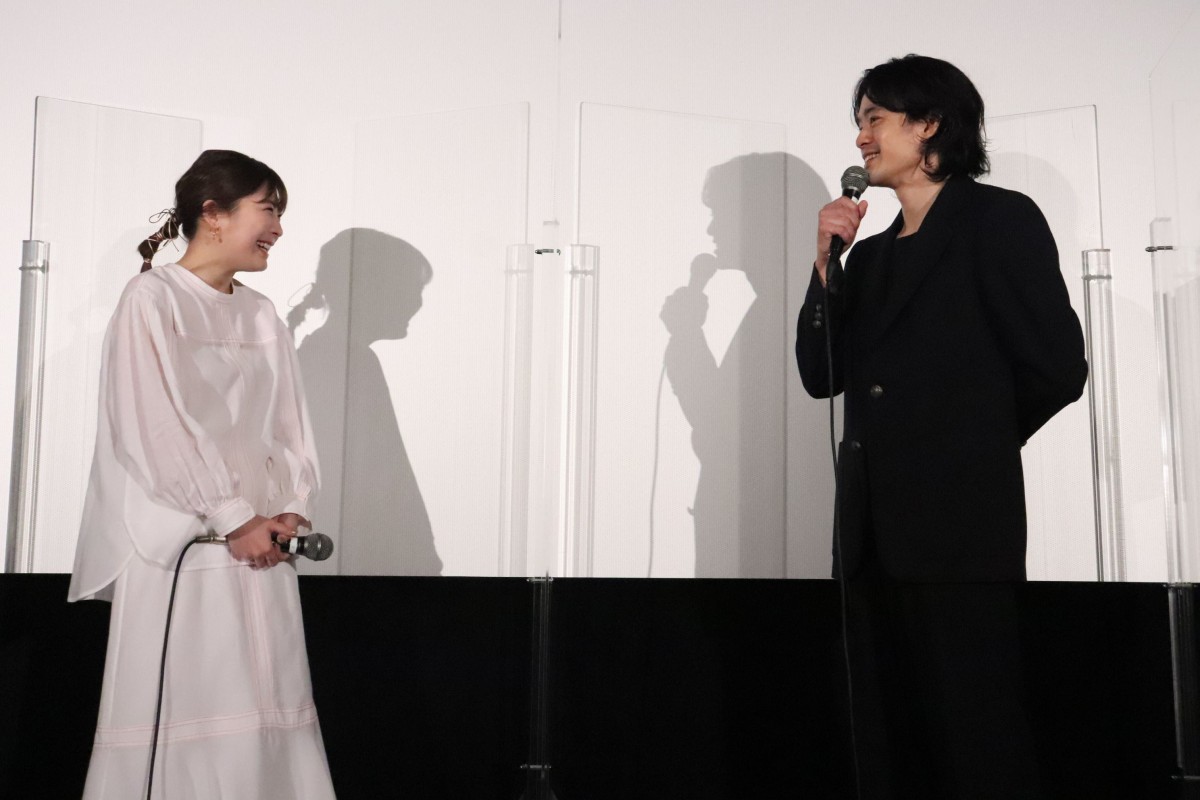 池松壮亮＆伊藤沙莉が爆笑　ニューヨーク屋敷、映画の舞台あいさつに本音「やりづらい！」