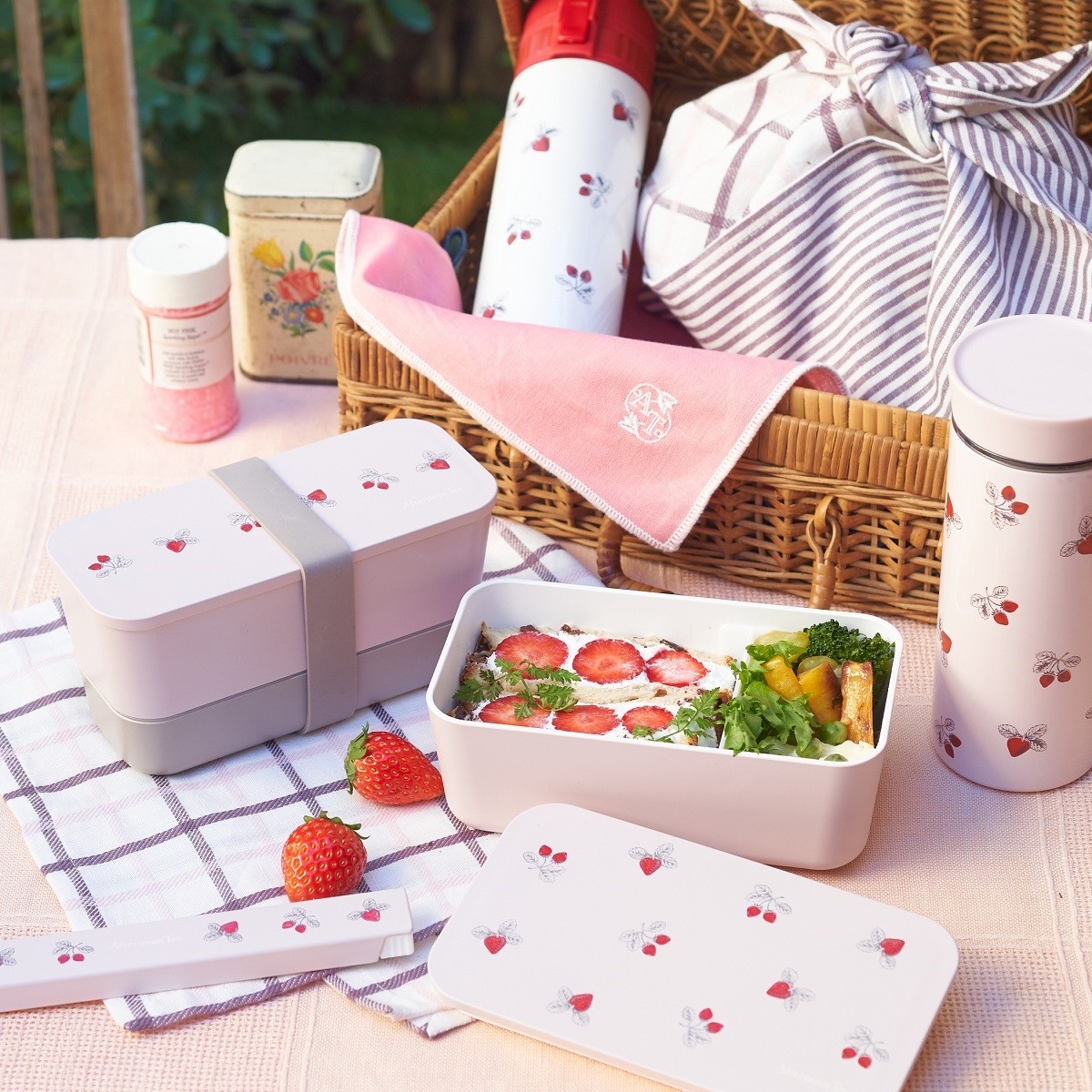 「Afternoon Tea LIVING」春の新作ランチウエア発売！