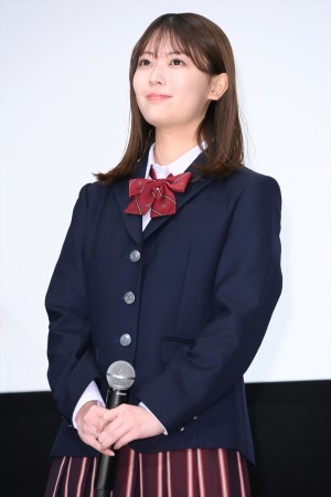 岩本蓮加、『世の中にたえて桜のなかりせば』完成披露舞台あいさつに登場