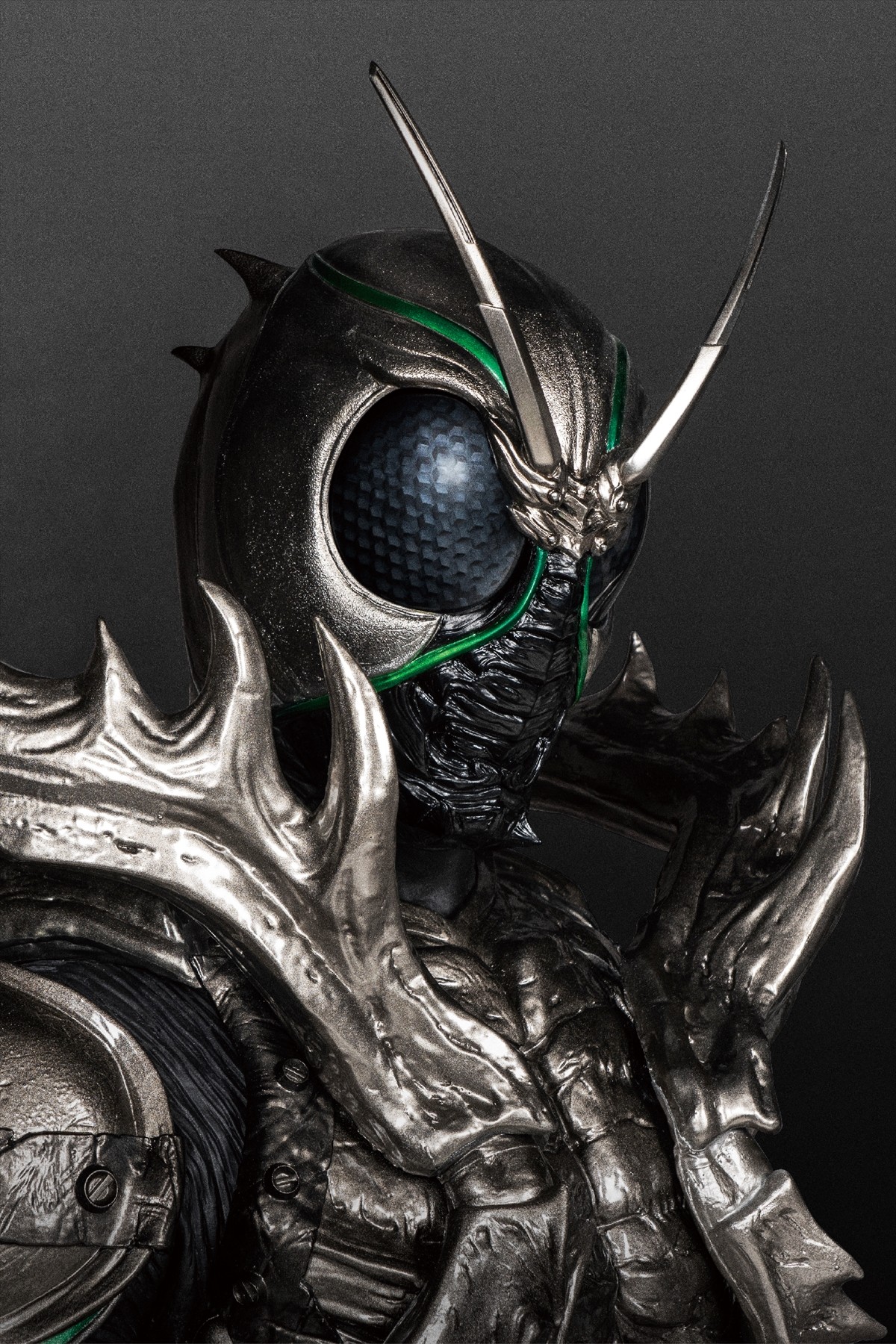 西島秀俊×中村倫也『仮面ライダーBLACK SUN』ビジュアル解禁　今秋の配信決定