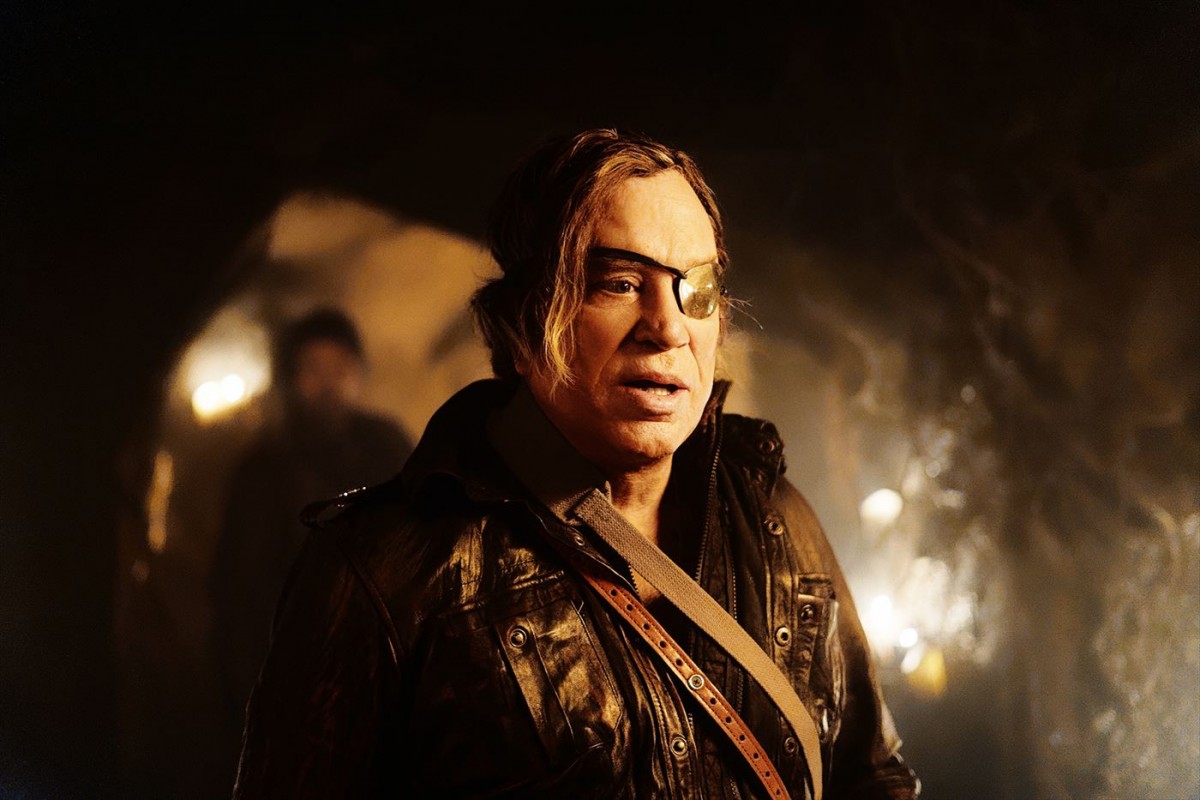 兵士たちが遭遇した血も凍る恐怖―ミッキー・ローク主演『ウォーハント 魔界戦線』場面写真解禁