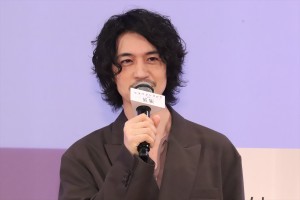 斎藤工、Netflixシリーズ「ヒヤマケンタロウの妊娠」配信記念イベントに登場