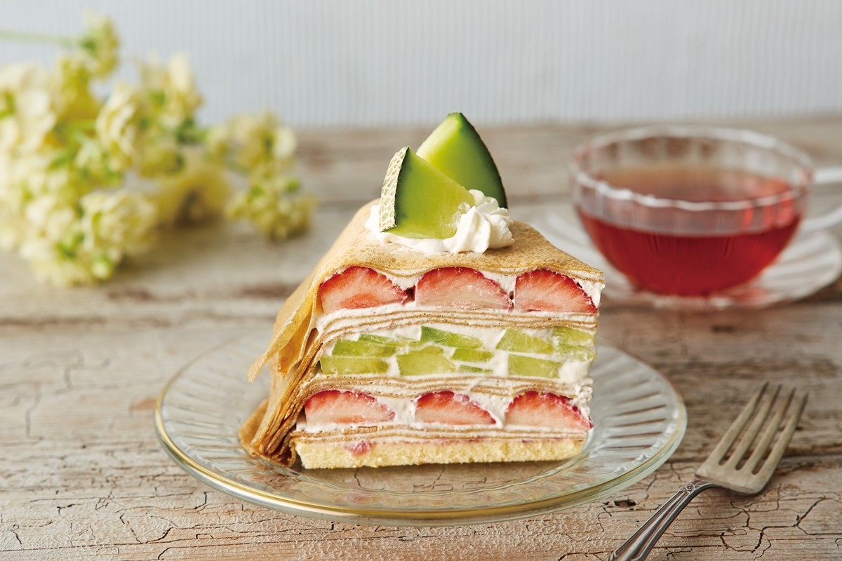 「Afternoon Tea」初夏限定ミルクレープ発売へ！　旬のメロン＆ブルーベリーを使用