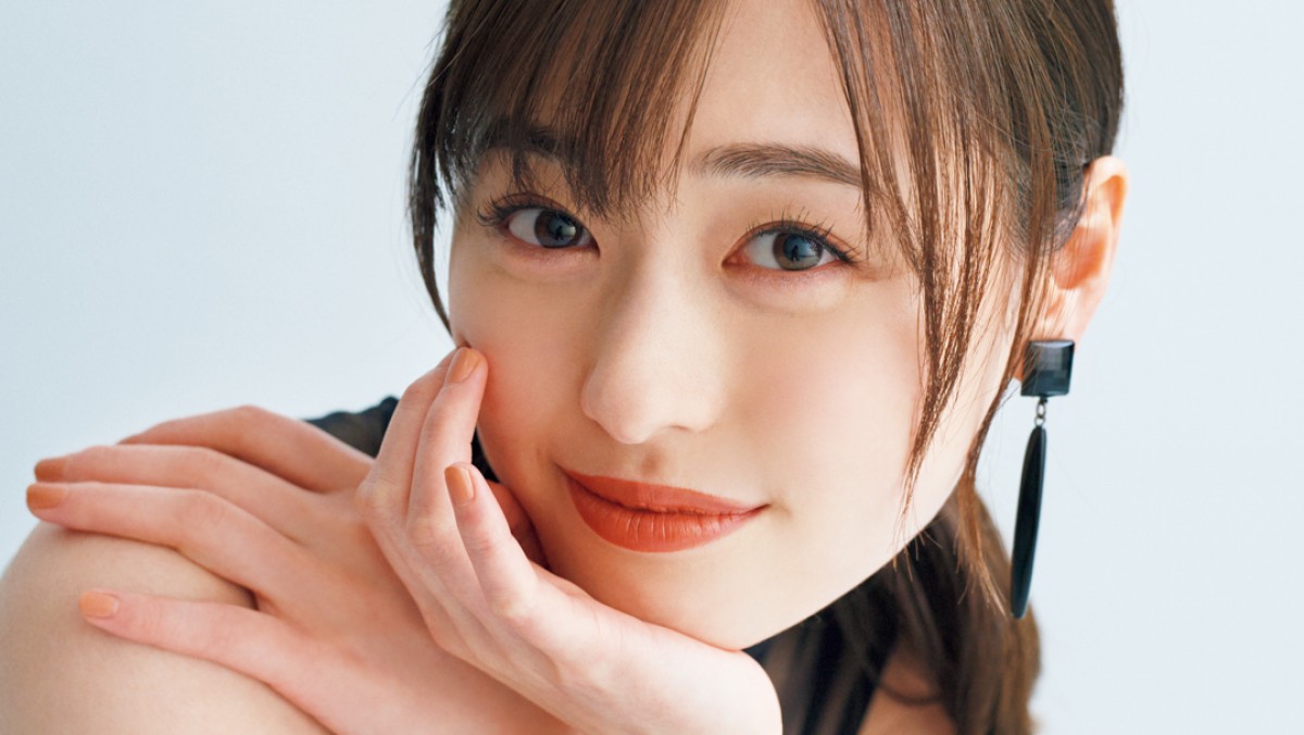 福原遥、大人の黒ドレス姿 今年“年女”も「中身はデビューしたころから全然変わらないです」 - エンタメ - ニュース ｜クランクイン！