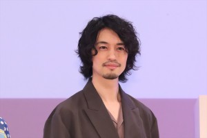 斎藤工、Netflixシリーズ「ヒヤマケンタロウの妊娠」配信記念イベントに登場