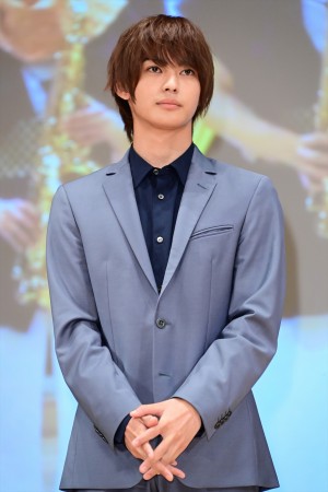 神尾楓珠、映画『20歳のソウル』完成披露舞台あいさつに登場