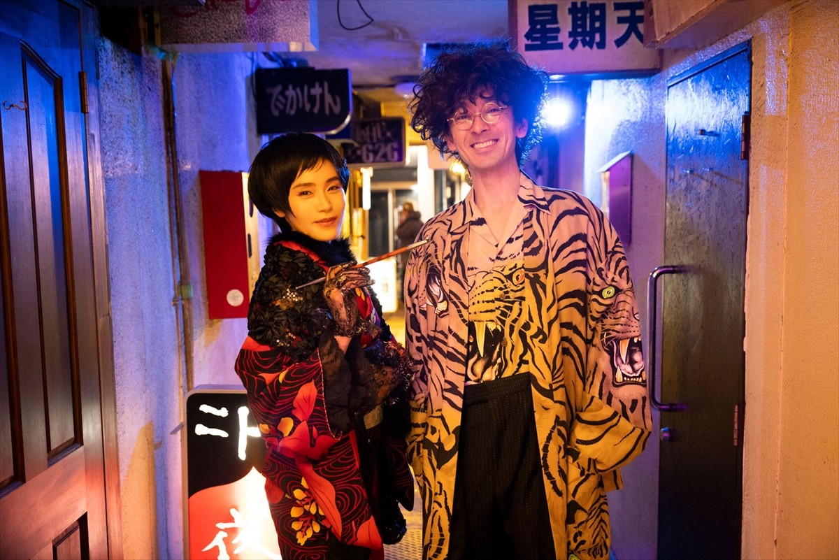 『探偵が早すぎる~春のトリック返し祭り~』に出演する(左から)山口紗弥加、滝藤賢一