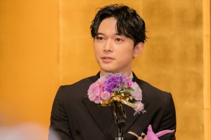 吉沢亮、「第30回橋田賞」授賞式に登場