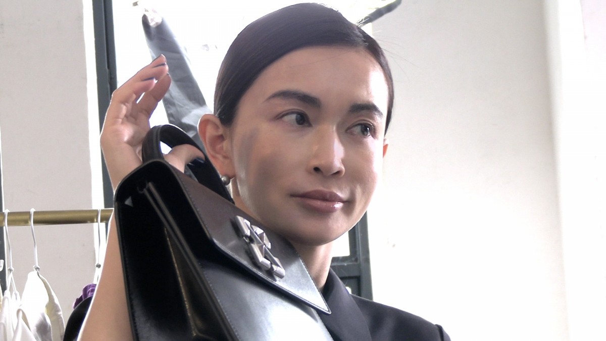 長谷川京子、43歳でフリーに　独立後の活動に初の長期密着