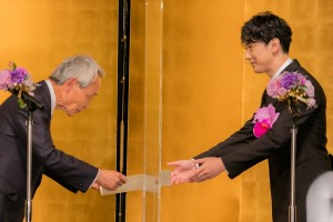 吉沢亮、「第30回橋田賞」授賞式に登場