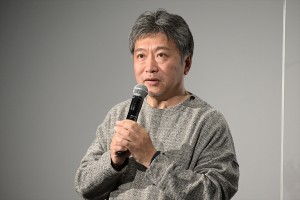 是枝裕和監督、映画『ベイビー・ブローカー』来日記念舞台挨拶に登場