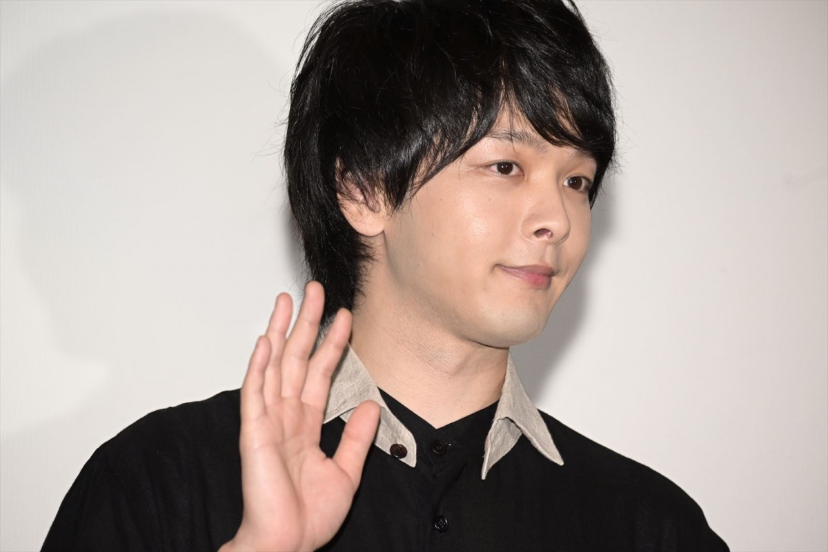中村倫也、ハードな“狐霊”役演じた吉岡里帆を絶賛「本当に立派な女優さん」