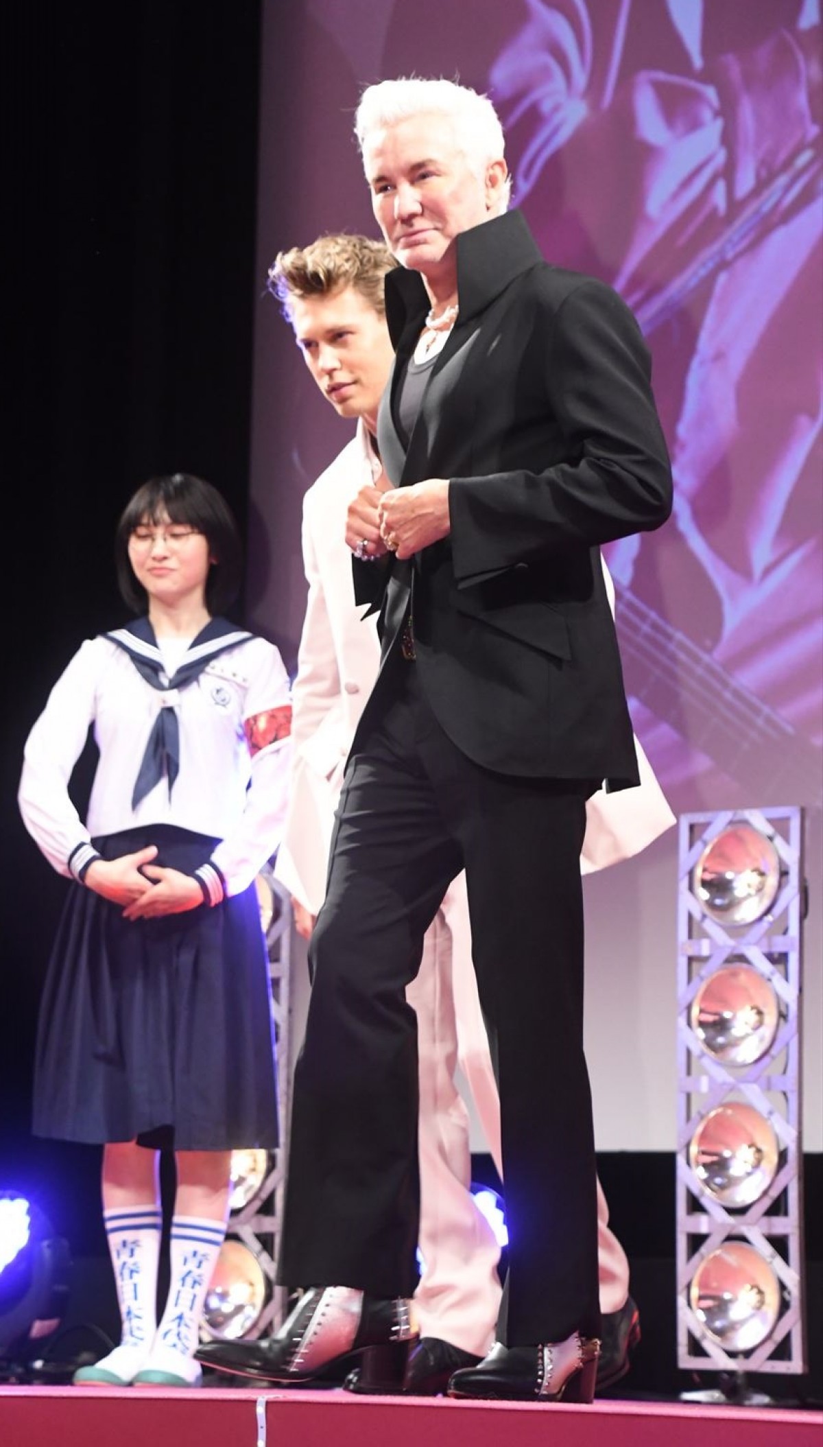 『エルヴィス』主演オースティン・バトラー初来日！　「とても温かい歓迎を受けました」と感激