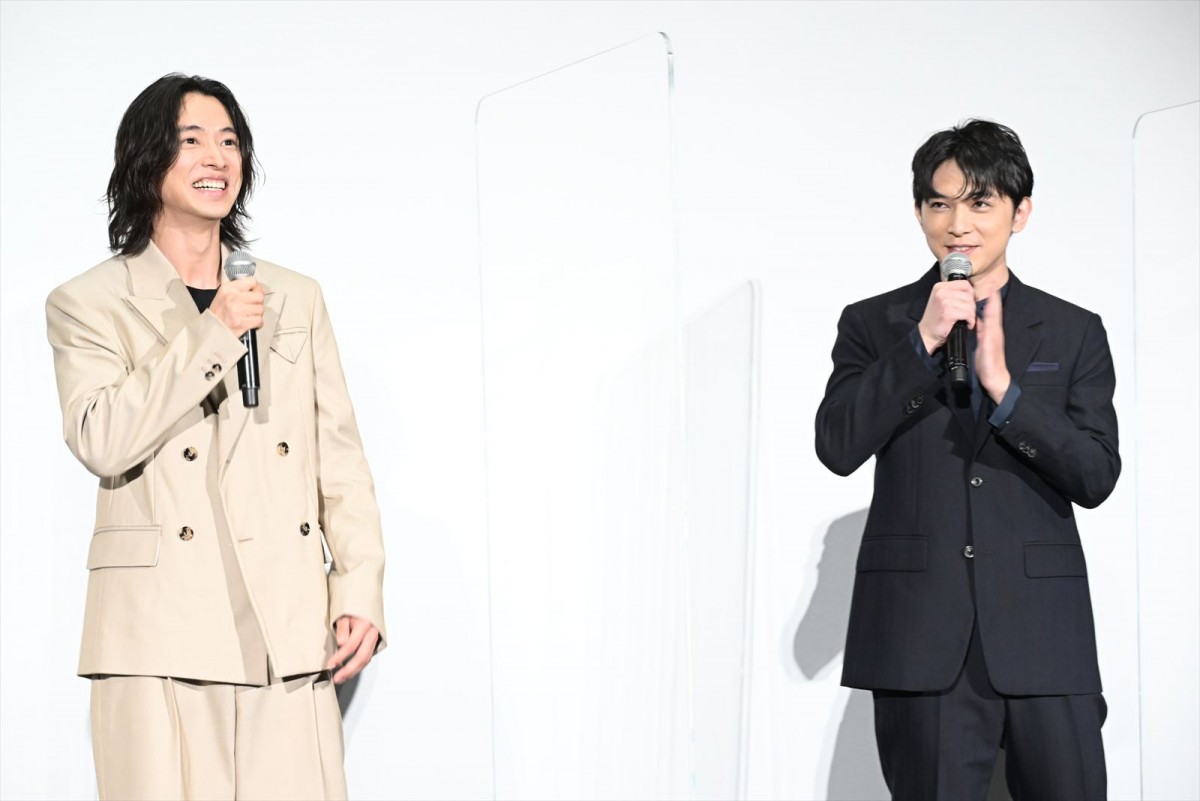 『キングダム2』吉沢亮こだわりの「椅子の座り方」 山崎賢人も絶賛「かっこよかった」