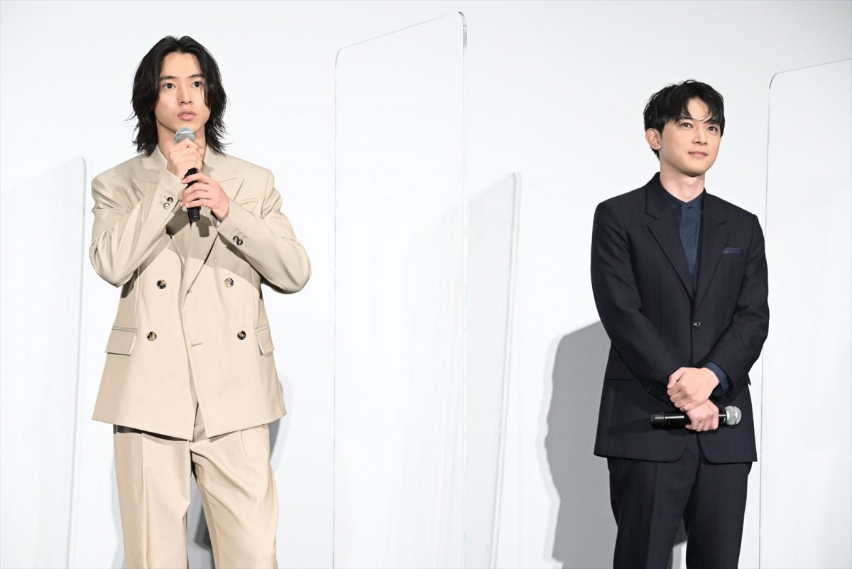 『キングダム2』吉沢亮こだわりの「椅子の座り方」 山崎賢人も絶賛「かっこよかった」