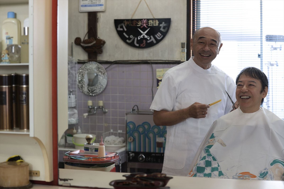 高橋克実主演『向田理髪店』全編福岡弁でおくる予告解禁　白洲迅らのコメントも到着